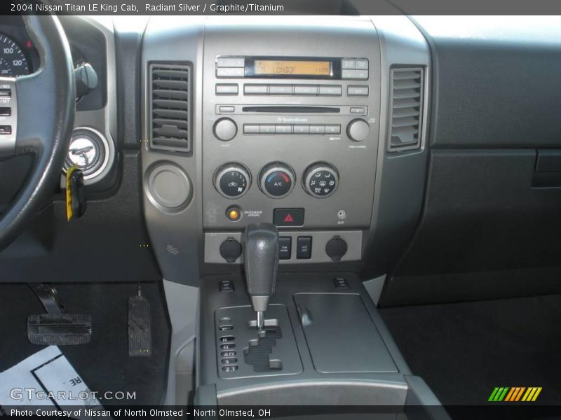 Radiant Silver / Graphite/Titanium 2004 Nissan Titan LE King Cab