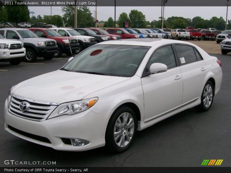 Blizzard White Pearl / Light Gray 2011 Toyota Avalon