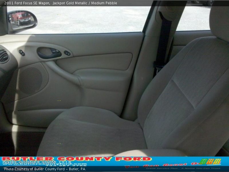 Jackpot Gold Metallic / Medium Pebble 2001 Ford Focus SE Wagon