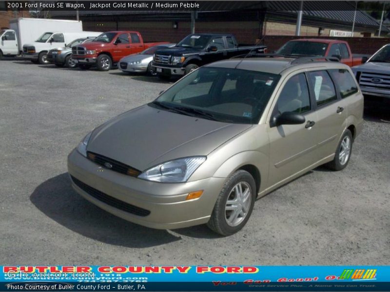 Jackpot Gold Metallic / Medium Pebble 2001 Ford Focus SE Wagon