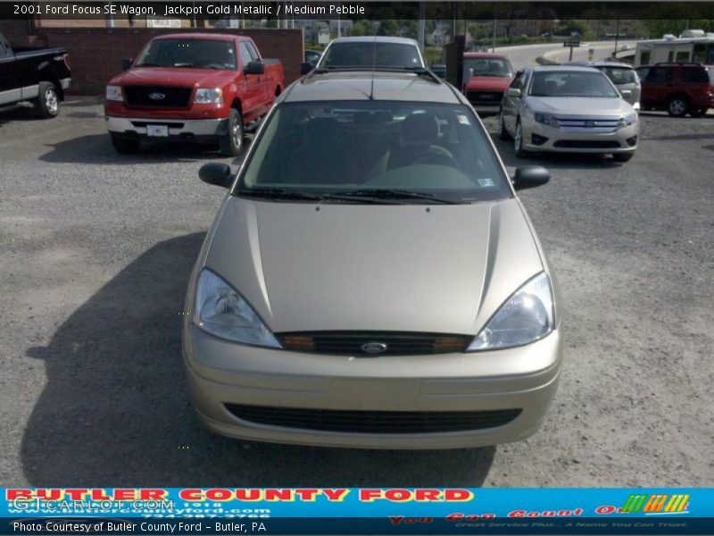 Jackpot Gold Metallic / Medium Pebble 2001 Ford Focus SE Wagon