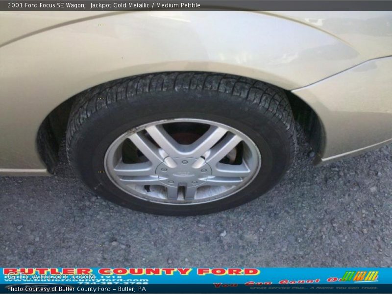 Jackpot Gold Metallic / Medium Pebble 2001 Ford Focus SE Wagon