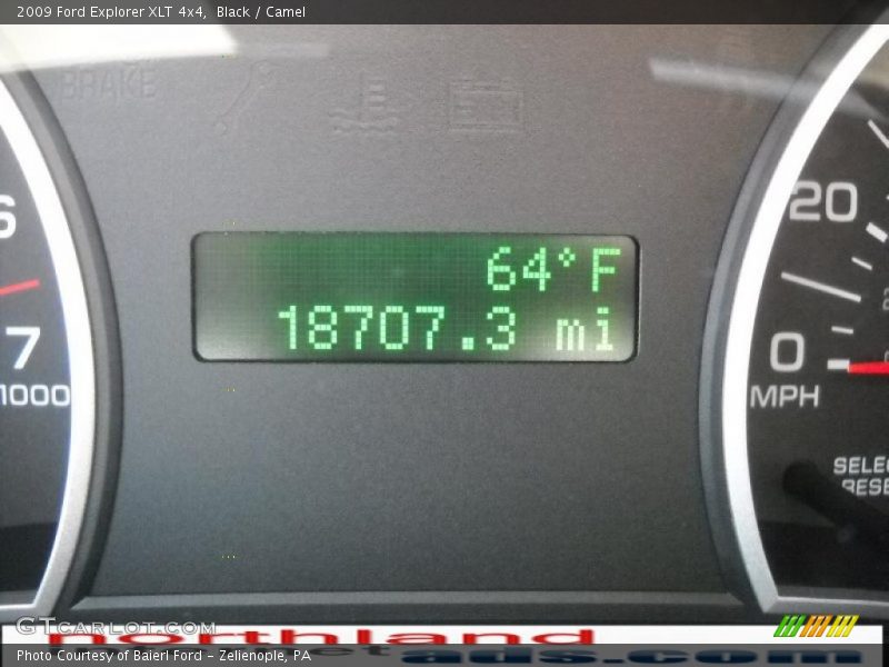 Black / Camel 2009 Ford Explorer XLT 4x4