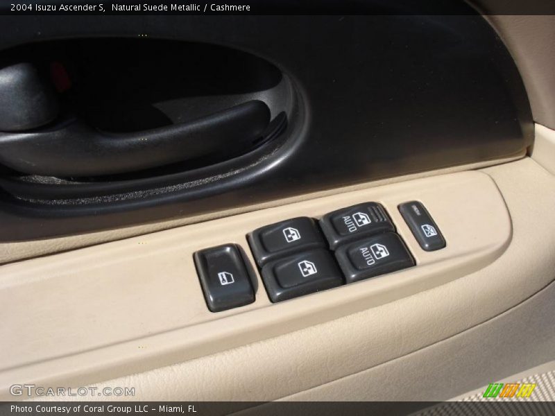 Natural Suede Metallic / Cashmere 2004 Isuzu Ascender S