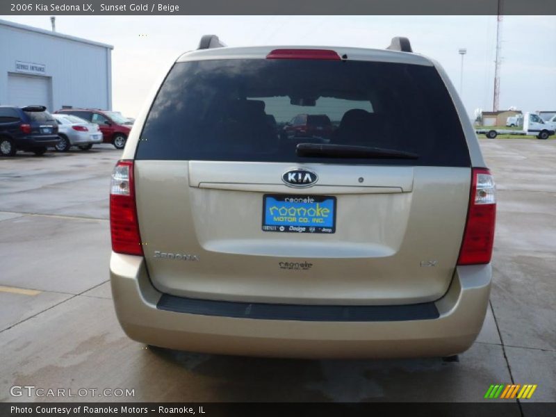 Sunset Gold / Beige 2006 Kia Sedona LX