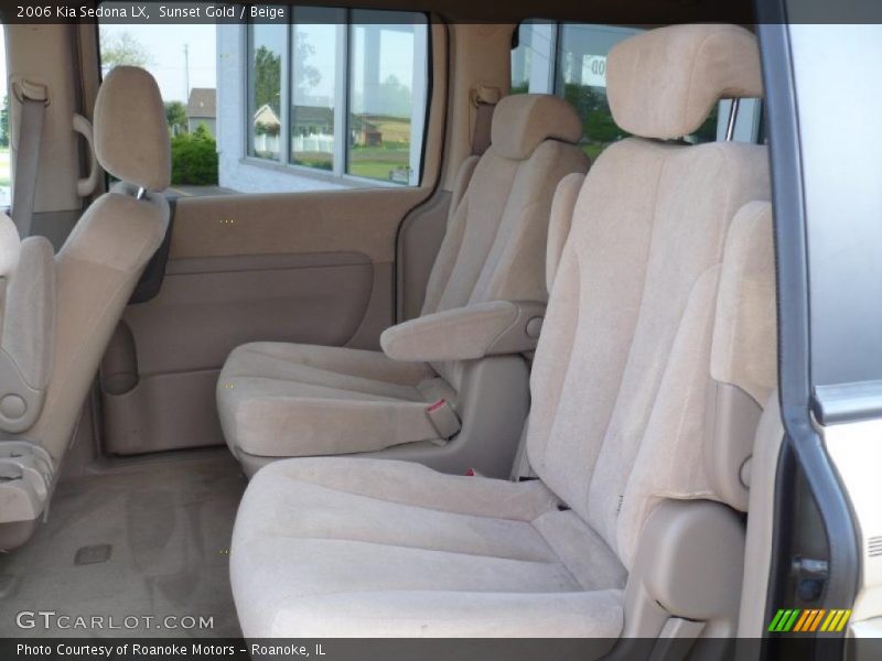 Sunset Gold / Beige 2006 Kia Sedona LX