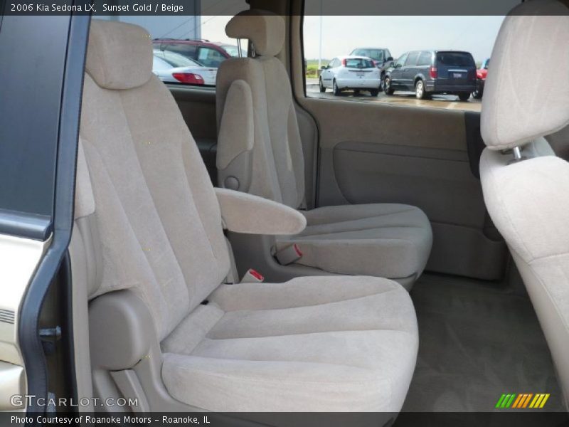 Sunset Gold / Beige 2006 Kia Sedona LX