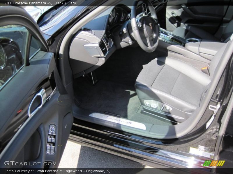 Black / Black 2010 Porsche Panamera 4S