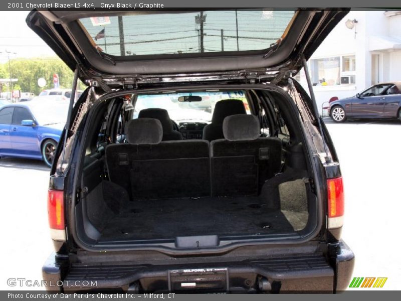 Onyx Black / Graphite 2001 Chevrolet Blazer LS 4x4