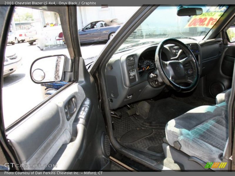 Onyx Black / Graphite 2001 Chevrolet Blazer LS 4x4