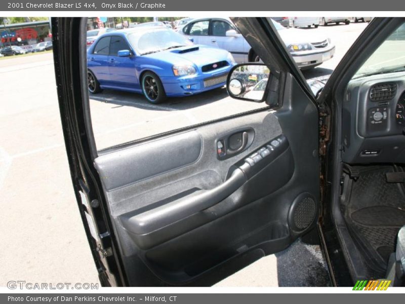 Onyx Black / Graphite 2001 Chevrolet Blazer LS 4x4