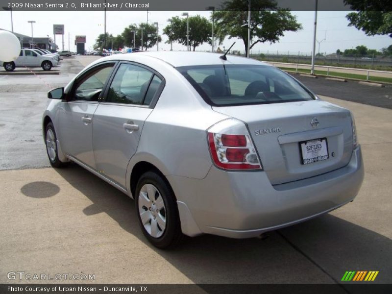 Brilliant Silver / Charcoal 2009 Nissan Sentra 2.0