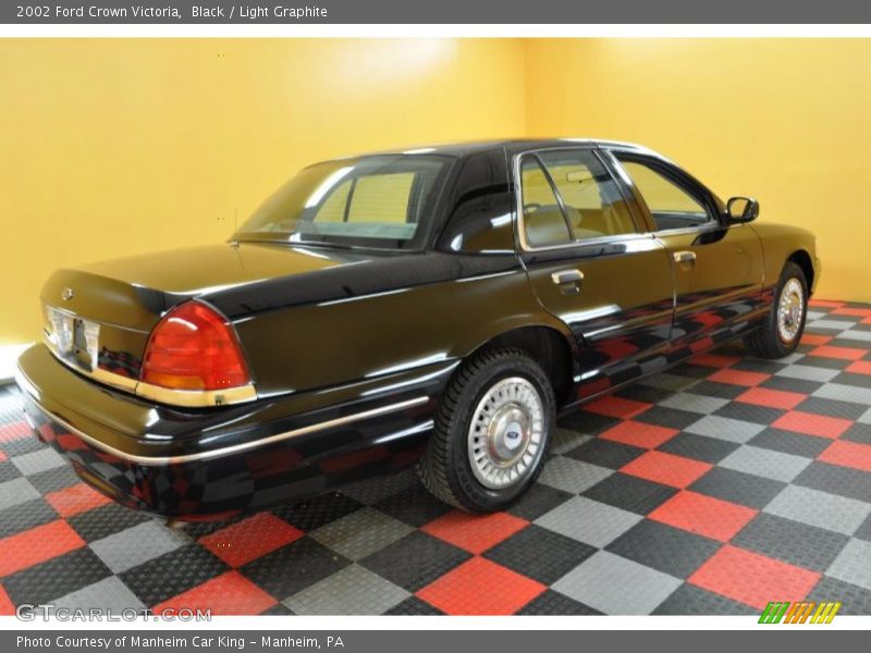 Black / Light Graphite 2002 Ford Crown Victoria
