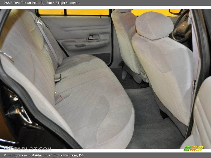 Black / Light Graphite 2002 Ford Crown Victoria