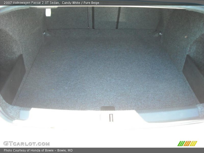 Candy White / Pure Beige 2007 Volkswagen Passat 2.0T Sedan