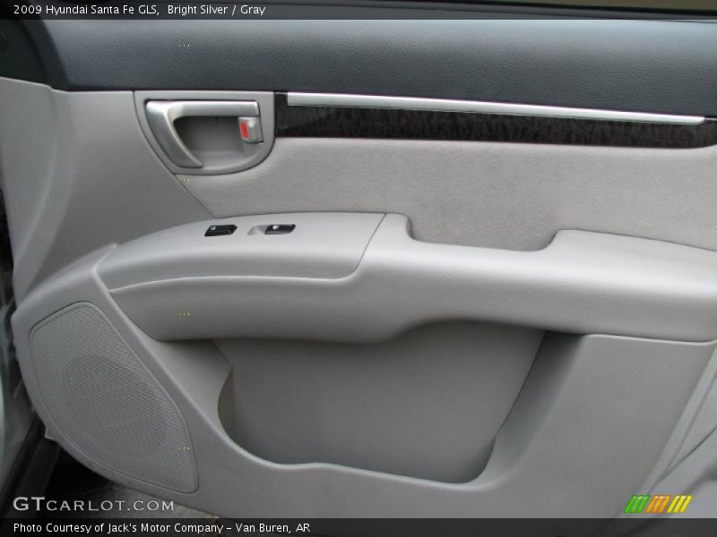 Bright Silver / Gray 2009 Hyundai Santa Fe GLS