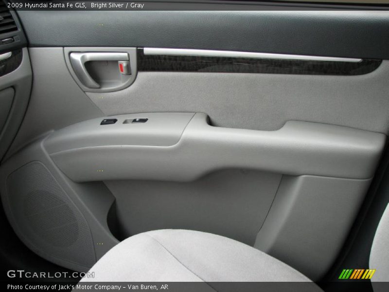 Bright Silver / Gray 2009 Hyundai Santa Fe GLS