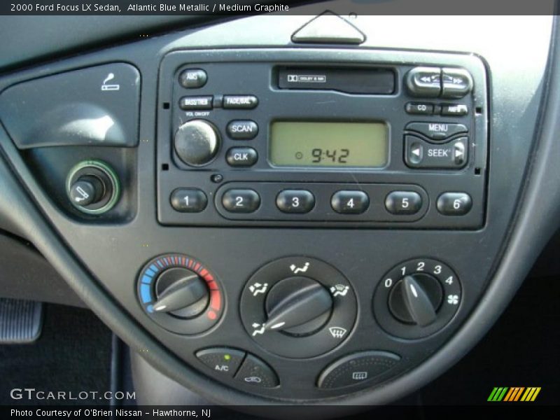 Atlantic Blue Metallic / Medium Graphite 2000 Ford Focus LX Sedan