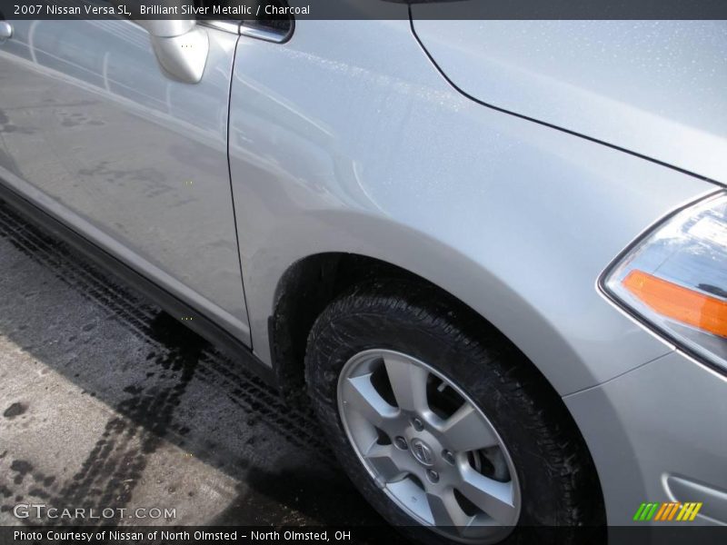 Brilliant Silver Metallic / Charcoal 2007 Nissan Versa SL