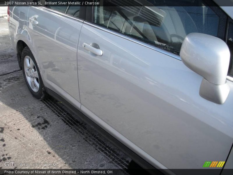 Brilliant Silver Metallic / Charcoal 2007 Nissan Versa SL