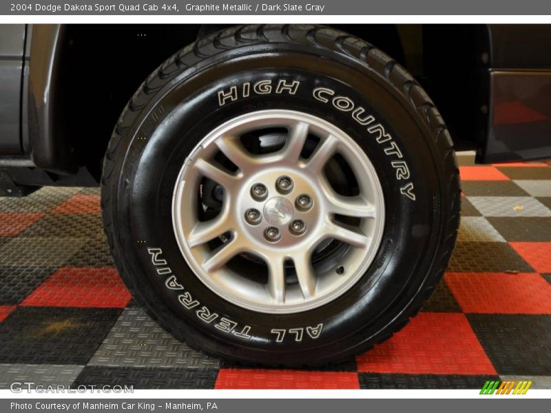 Graphite Metallic / Dark Slate Gray 2004 Dodge Dakota Sport Quad Cab 4x4