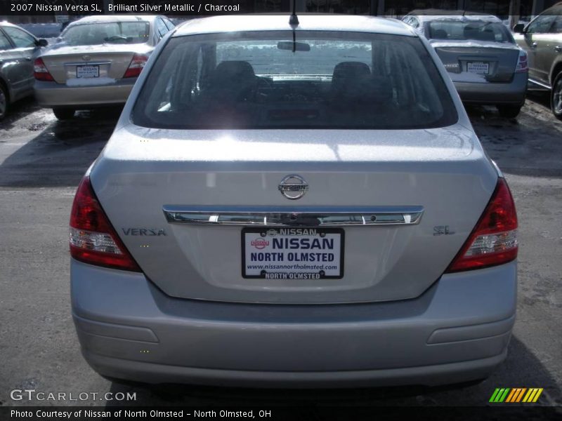 Brilliant Silver Metallic / Charcoal 2007 Nissan Versa SL