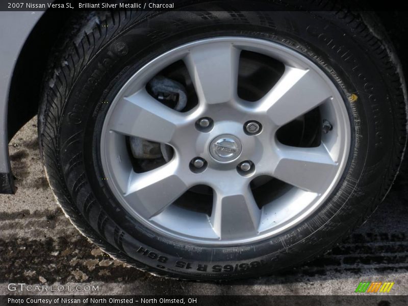 Brilliant Silver Metallic / Charcoal 2007 Nissan Versa SL
