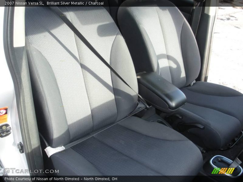 Brilliant Silver Metallic / Charcoal 2007 Nissan Versa SL