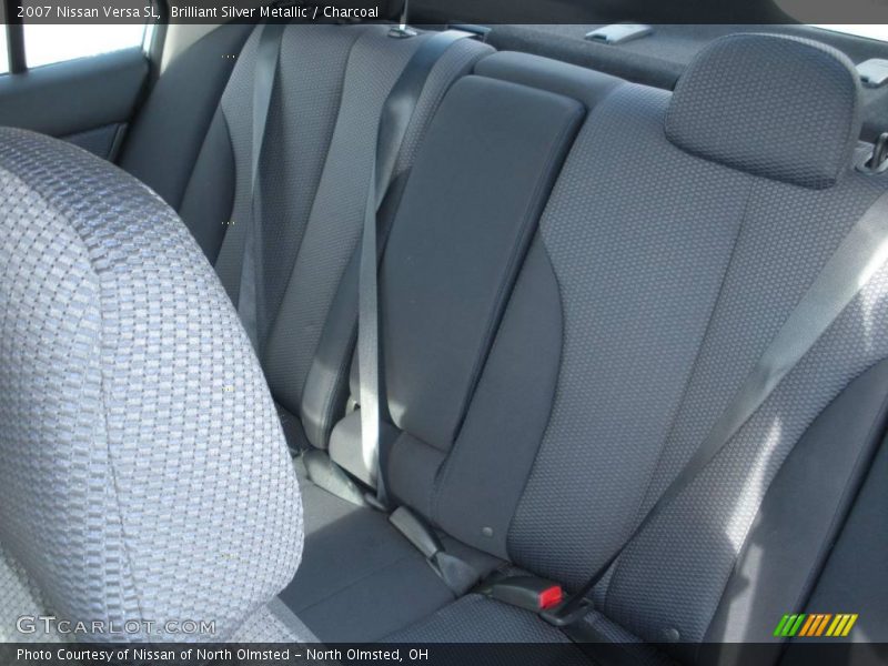 Brilliant Silver Metallic / Charcoal 2007 Nissan Versa SL