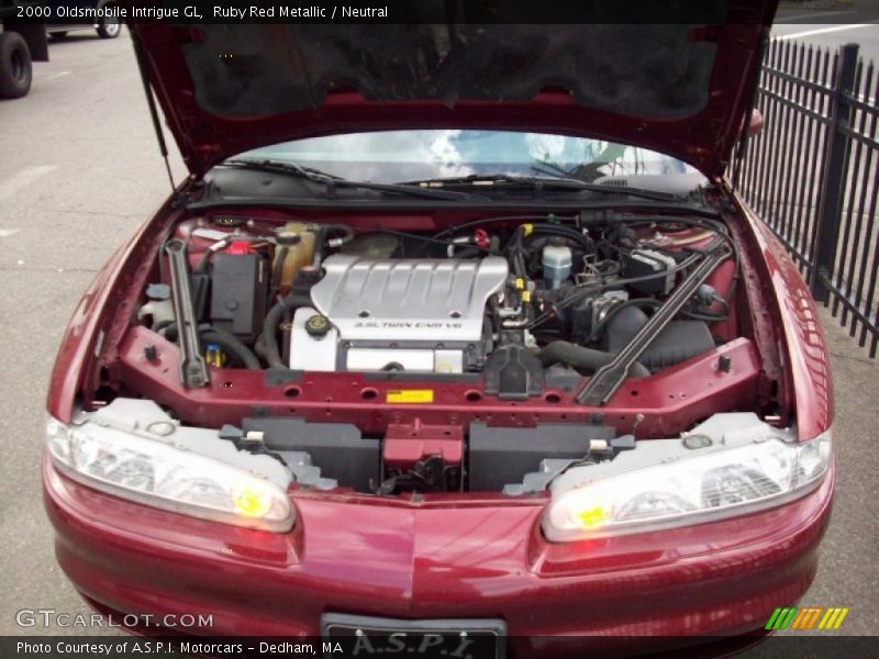 Ruby Red Metallic / Neutral 2000 Oldsmobile Intrigue GL