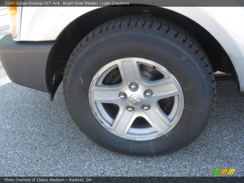 Bright Silver Metallic / Light Graystone 2006 Dodge Durango SXT 4x4