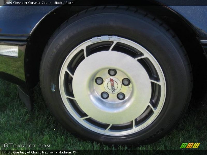 Black / Black 1986 Chevrolet Corvette Coupe