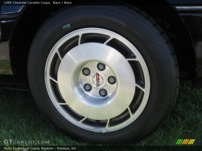 Black / Black 1986 Chevrolet Corvette Coupe