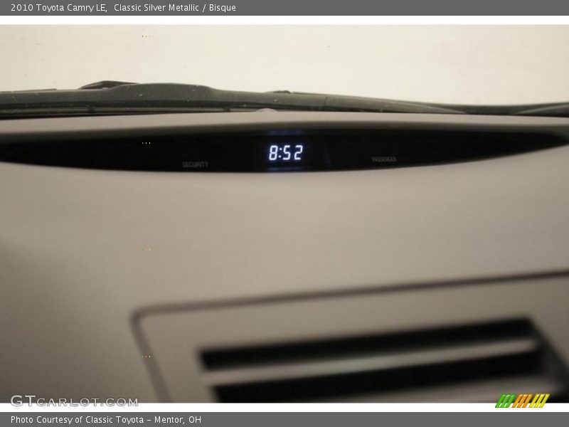 Classic Silver Metallic / Bisque 2010 Toyota Camry LE