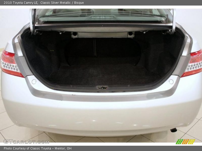 Classic Silver Metallic / Bisque 2010 Toyota Camry LE