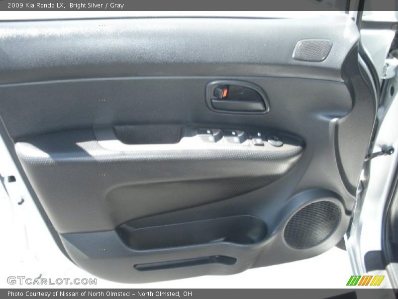 Bright Silver / Gray 2009 Kia Rondo LX