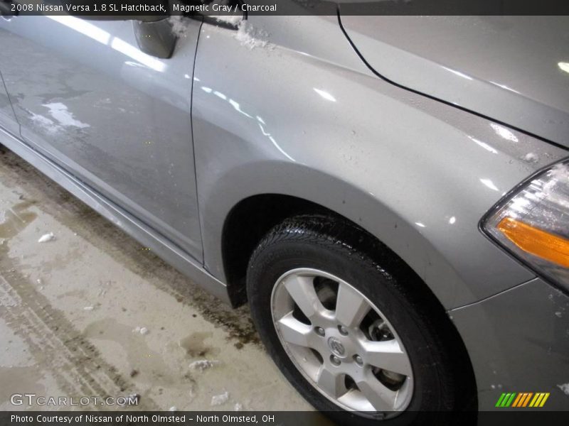 Magnetic Gray / Charcoal 2008 Nissan Versa 1.8 SL Hatchback