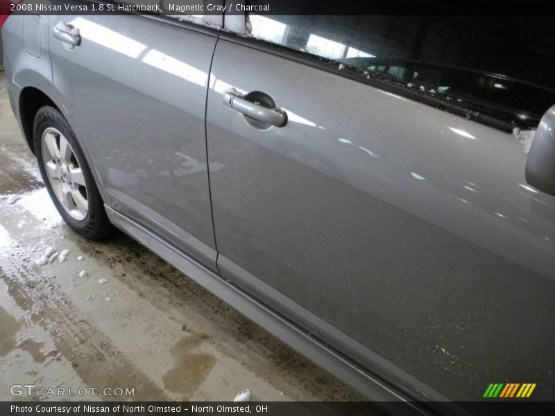 Magnetic Gray / Charcoal 2008 Nissan Versa 1.8 SL Hatchback