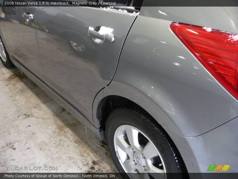 Magnetic Gray / Charcoal 2008 Nissan Versa 1.8 SL Hatchback