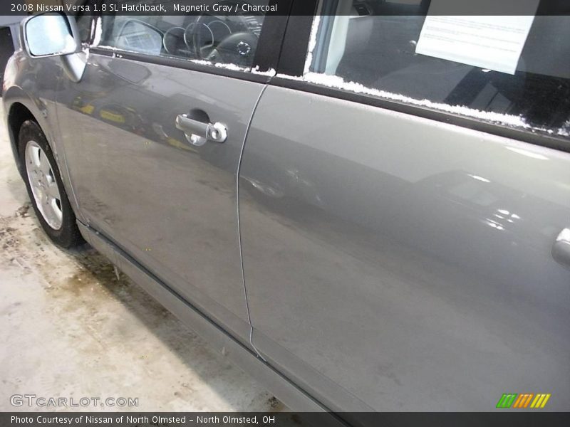 Magnetic Gray / Charcoal 2008 Nissan Versa 1.8 SL Hatchback