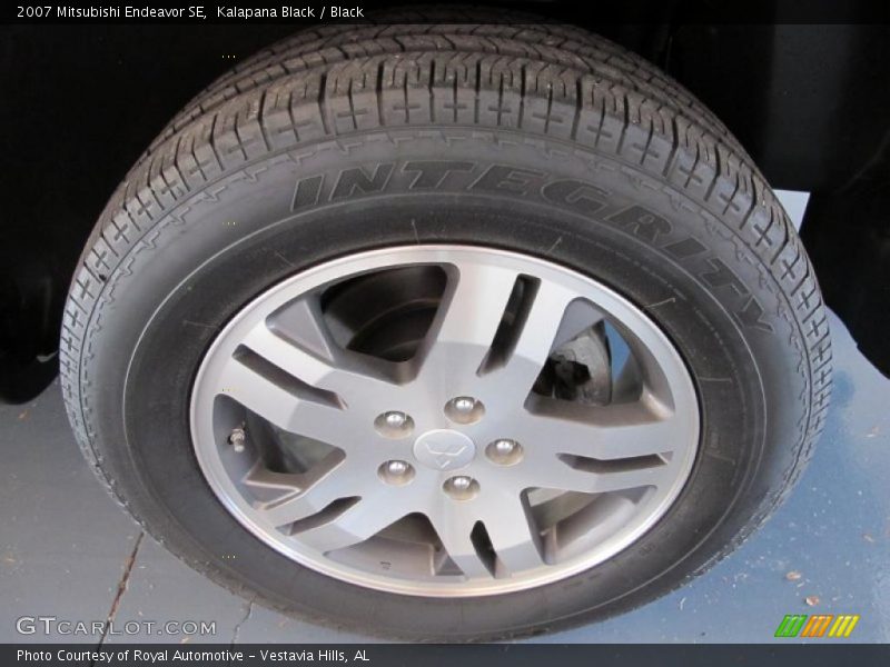 Kalapana Black / Black 2007 Mitsubishi Endeavor SE
