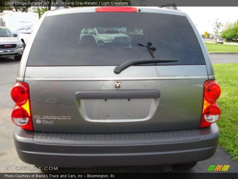 Mineral Gray Metallic / Light Graystone 2006 Dodge Durango SXT 4x4