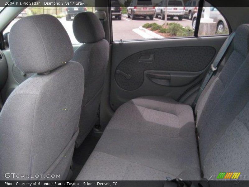 Diamond Silver / Gray 2004 Kia Rio Sedan