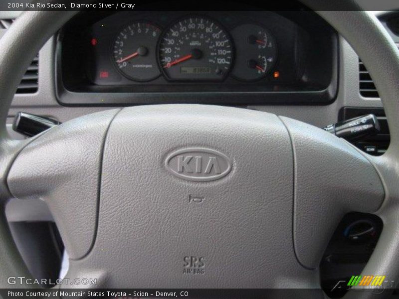 Diamond Silver / Gray 2004 Kia Rio Sedan