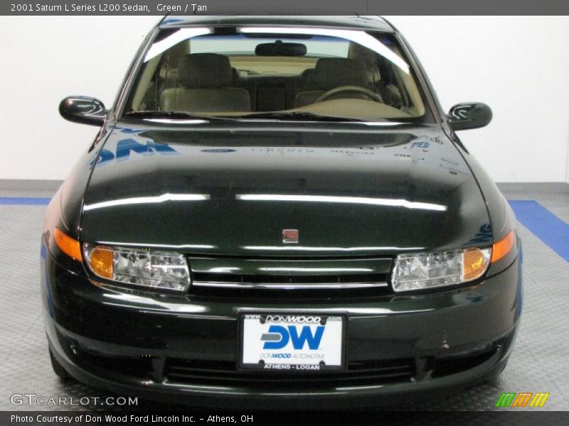 Green / Tan 2001 Saturn L Series L200 Sedan