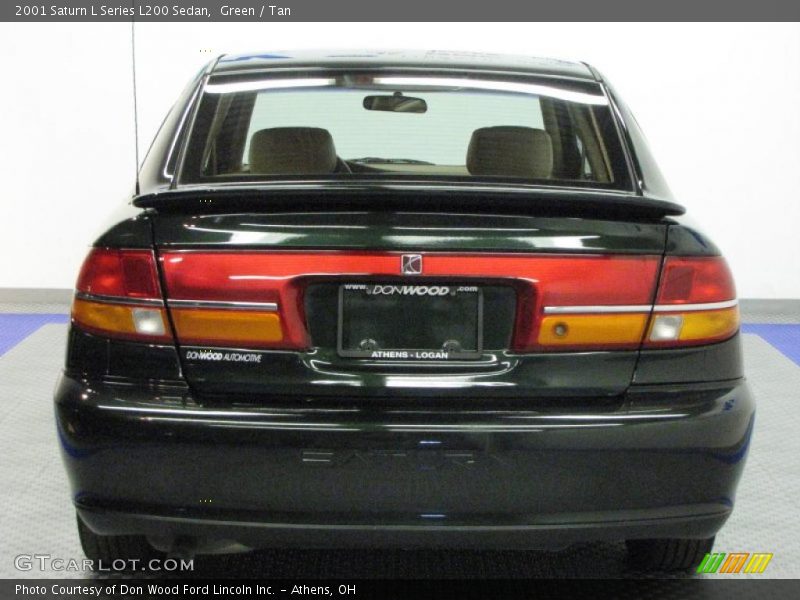 Green / Tan 2001 Saturn L Series L200 Sedan