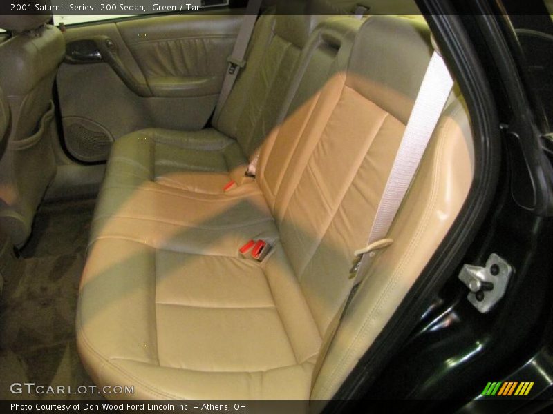 Green / Tan 2001 Saturn L Series L200 Sedan