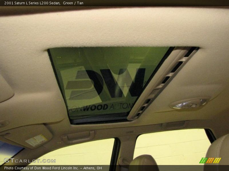 Green / Tan 2001 Saturn L Series L200 Sedan