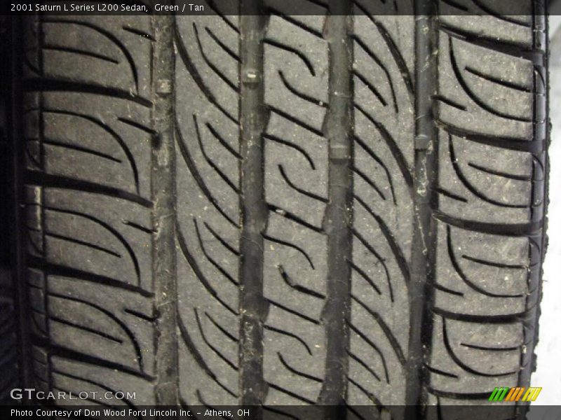 Green / Tan 2001 Saturn L Series L200 Sedan