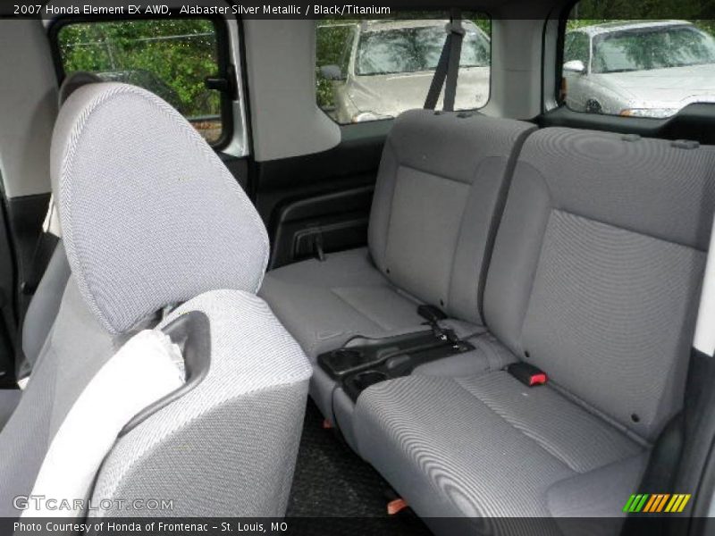 Alabaster Silver Metallic / Black/Titanium 2007 Honda Element EX AWD